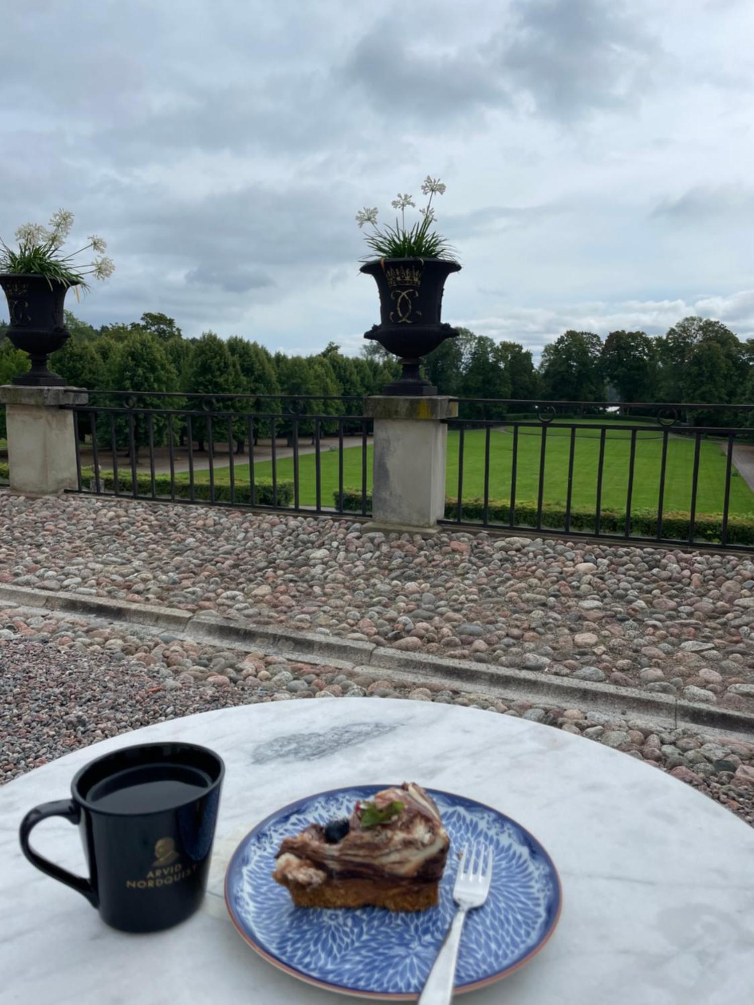 Ett Nytt Fraesch Hus Utanfoer Stockholm Naera Arlanda Villa Rosersberg Екстериор снимка